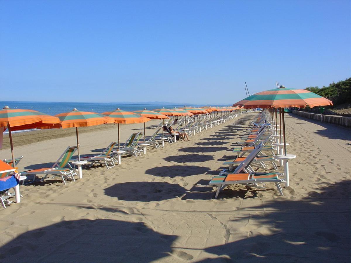 Residenza Dei Cavalleggeri San Vincenzo Exterior foto